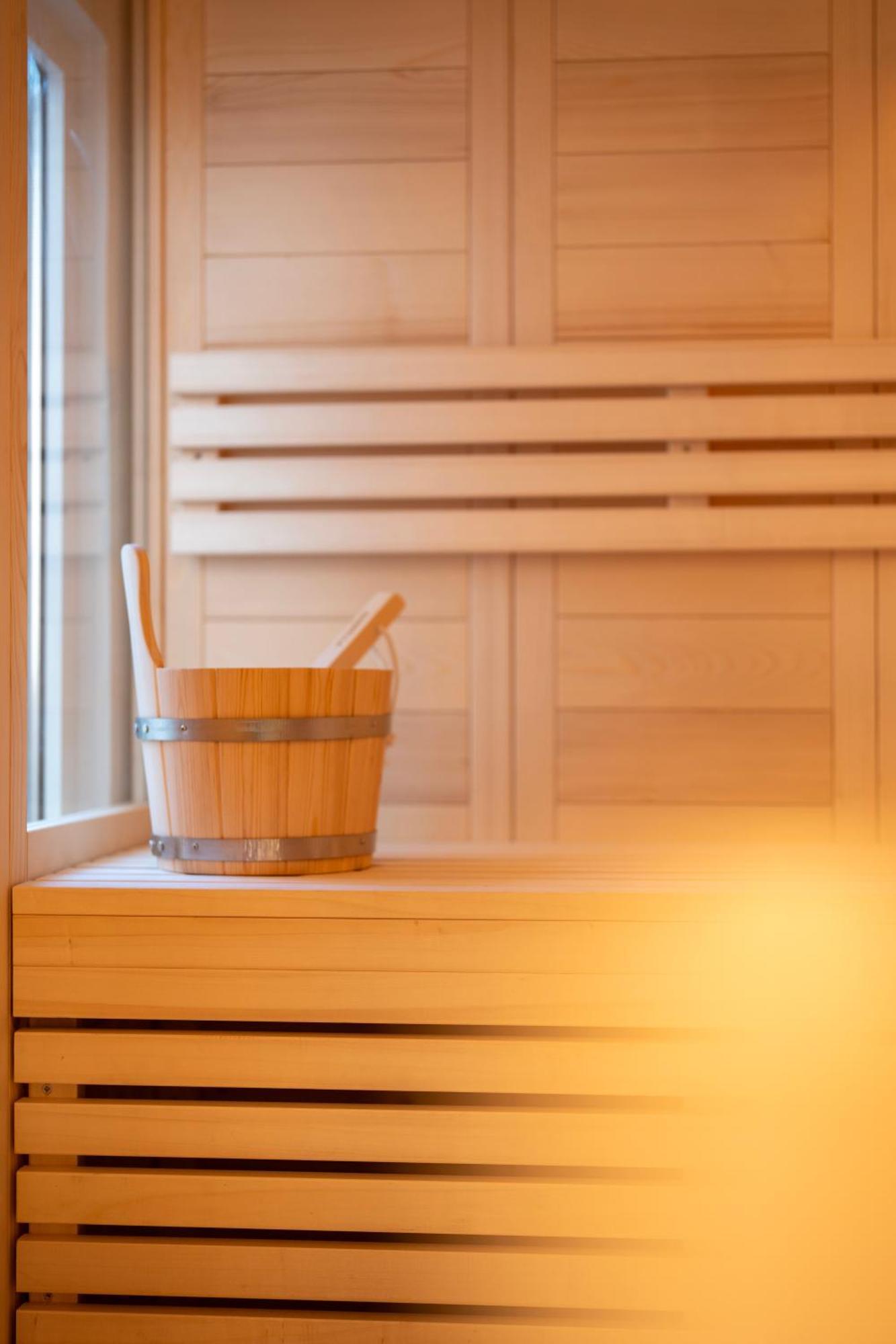 Derouse Eva Suite Jacuzzi & Sauna Афіни Екстер'єр фото