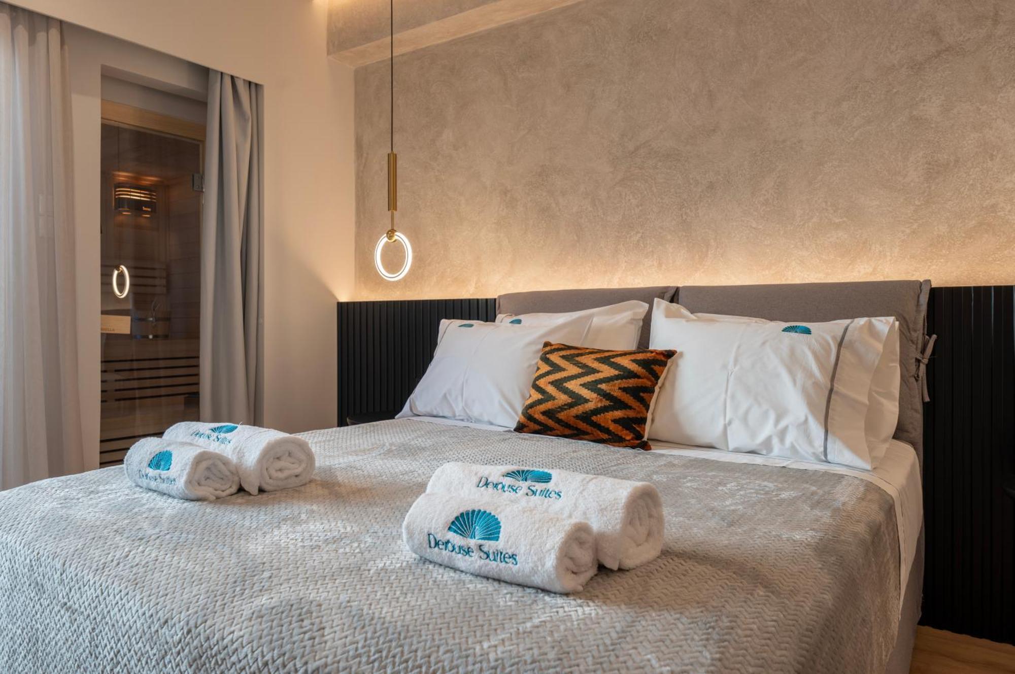 Derouse Eva Suite Jacuzzi & Sauna Афіни Екстер'єр фото