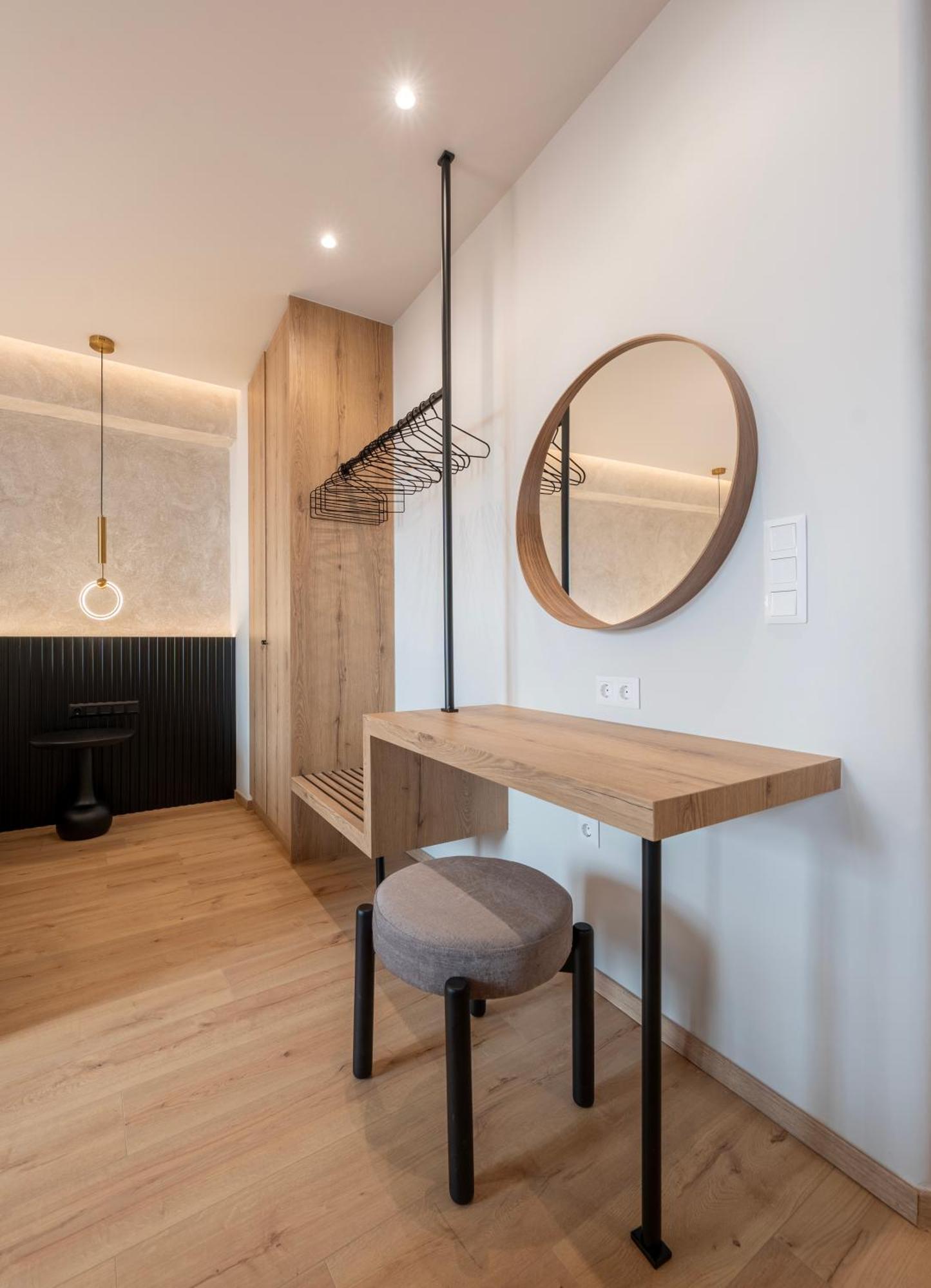 Derouse Eva Suite Jacuzzi & Sauna Афіни Екстер'єр фото